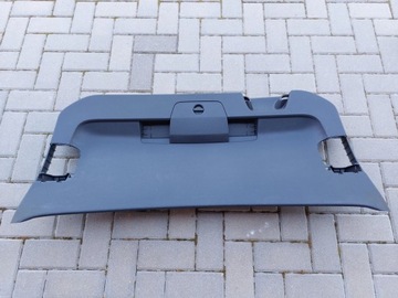 фото thumb №5, Volkswagen passat b8 2016 обшивка / оббивка задньої кришки багажника