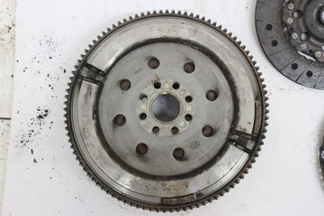 фото thumb №7, Toyota avensis t25 2.2 d-4d зчеплення диск притиск колесо двомасовий комплект