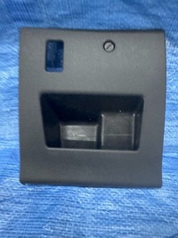 фото thumb №1, Крышка защита консоли peugeot rcz ym14206677