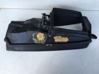 Впуск повітря захист корпус радіатора оливи pod бампером mercedes w124 в Україні, фото thumb