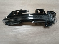 фото thumb №1, Polestar 2 поворотник led правого дзеркало оригінальний номер