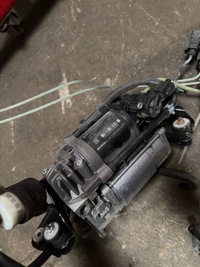 фото thumb №1, Mercedes w212 cls насос компрессор air matic kpl a2123200404