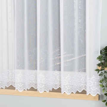 Firany Haftowane Do Salonu Firana Biała Z Haftem Delikatna Z Taśmą s220x120