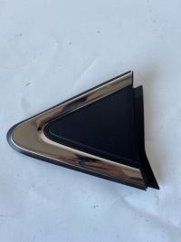 фото thumb №1, Mitsubishi eclipse cross заглушка ліва трикутник крила хром задня oryg