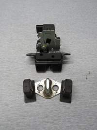 фото thumb №1, Hyundai ix35 замок засувка кришки багажника