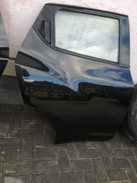 фото thumb №1, Nissan juke i f15 двері праве задня повний