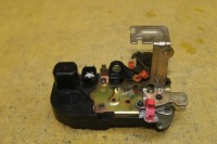 фото thumb №3, Замок двері правий задня 4pin pacifica i