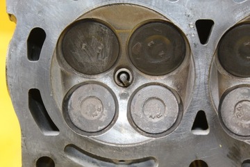 фото thumb №11, Головка toyota yaris ii auris 1.8 vvti 2zr-sp12