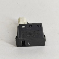 фото thumb №1, Bmw i3 2018 роз'єм / з'єднувач usb