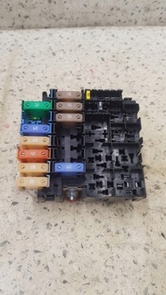 фото thumb №1, Коробка предохранителей renault laguna iii 2.0 dci