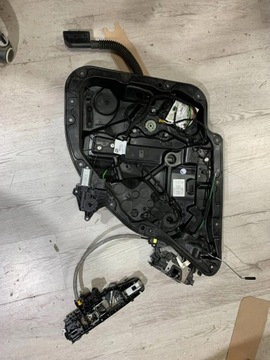 фото thumb №8, Mercedes-benz c w205 2016 боковина дверь левый перед