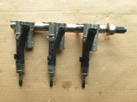 фото thumb №1, Инжектор 1.2 thp citroen ds4 c4 peugeot 9810335380