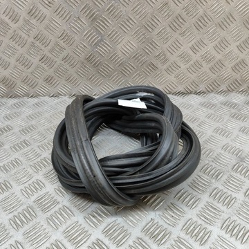 фото thumb №6, Ford mustang vi 2016 резиновая прокладка багажника заднего / na кузов