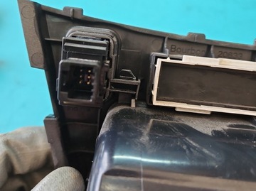 фото thumb №8, Бардачок пасажира toyota avensis iii t27 європа