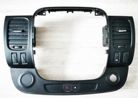 фото thumb №1, Renault trafic iii рамка середня 682607479r opel vivaro b рамка радіо
