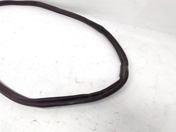 фото thumb №5, Tesla модель 3 2024 резиновая прокладка багажника заднего / na кузов