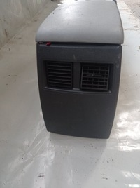 фото thumb №5, Chrysler 300c тунель підлокітник