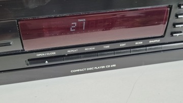 Компактный проигрыватель компакт-дисков Philips CD 690