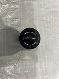 фото thumb №1, Maserati levante переключатель света