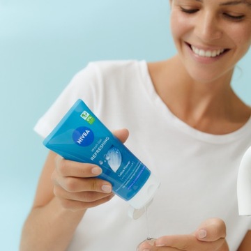 NIVEA Освежающий гель для умывания для нормальной комбинированной кожи 150мл