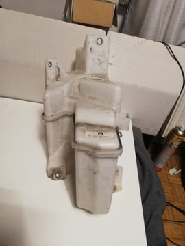 фото thumb №8, Toyota corolla sedan e21 бачок жидкости омывателя 85310-02720