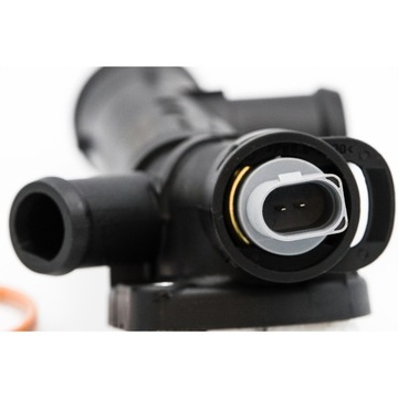 фото thumb №5, Vw transporter фланеть охлаждающая жидкость 03l121131k