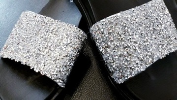 ЧЕРНЫЕ СЕРЕБРЯНЫЕ БЛЕСТЯЩИЕ ШЛЕПАНКИ 37 SHINY -30%