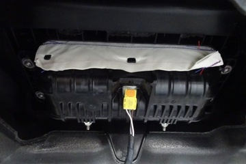 фото thumb №6, Vw tiguan ii рестайлінг - панель роздавальна подушки ремені