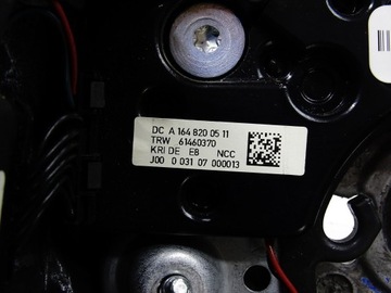 фото thumb №10, Кермо чорна шкіра мульті пелюстки mercedes ml w164 w251 a1644605103