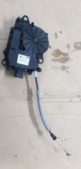 фото thumb №1, Доводчик крышки jaguar f-pace cpla-404c10-ad