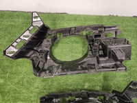 фото thumb №9, Кронштейн насадки выхлоп audi rs3 8y 8y0807364