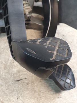 фото thumb №9, Педали комплект каркас оригинальный номер 4f1721117b eu audi a6 c6 sedan 2.0tdi 05r.