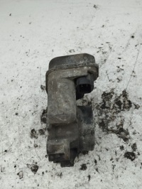 фото thumb №6, Opel zafira a 2.2 дросельна заслінка повітря 8981052101