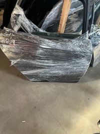 фото thumb №1, Двері праві перед зад audi a6 c6 lz8w w колір