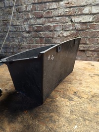 фото thumb №7, Bmw i3 l01 бардачок перед передний низ капот 7360388