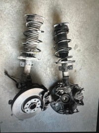 фото thumb №1, Peugeot 308 iii p5 поворотний кулак права перед