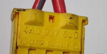 фото thumb №10, 4a0937530 audi vw гнездо крепление предохранителя