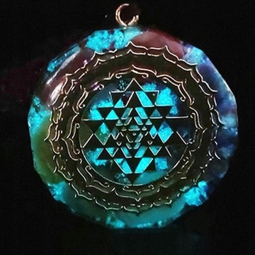 2x Naszyjnik z biżuterią Sri Yantra z wisiorkiem z