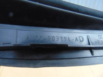 фото thumb №15, Планка уплотнитель стёкла лобовой левая правая ford b-max