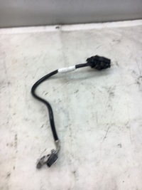 фото thumb №1, Volvo xc60 ii клемма минусовая 31652054