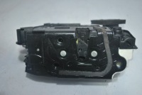 фото thumb №1, Замок двері правий задня vw golf vi 7pin 5k4839016f