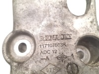 Nissan navara кронштейн генератора 2.3 dci 4x4 дизель 116kw 158 hp 2016 Недорого, фото thumb