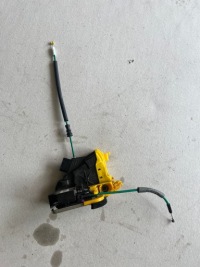 фото thumb №1, Hyundai i30 ii замок дверь левый перед europa 6 pin