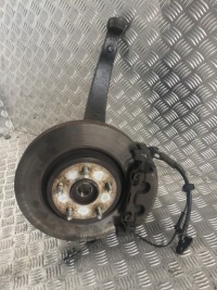 фото thumb №1, Поворотний кулак ліва передня jeep cherokee wk2 3.0crd