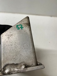 фото thumb №8, E-tron gt porsche taycan кронштейн акумулятора ліва праве 9j1804696 9j1804695