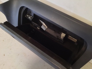 фото thumb №7, Volkswagen golf v 03-09 бардачок пассажира 1k1857290