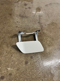 фото thumb №1, Заглушка розпилювача права mercedes a w176 a1768850223