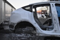 Чверть крила правий задній лонжерон стійку  поріг ppsw tesla model y Доставка, фото thumb