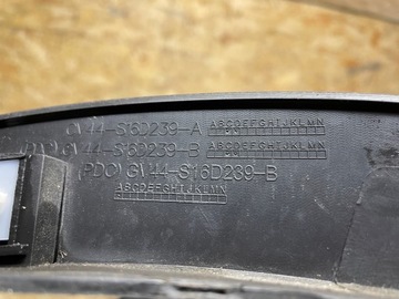 НАКЛАДКА КРЫЛЬЯ ПЕРЕДНЯЯ ЛЕВАЯ FORD KUGA MK2 CV44-S16D239-A