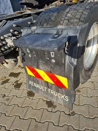 фото thumb №3, Крила бризковик правий задня кронштейн renault gama t c range